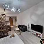 Anastasia&Raisa Home